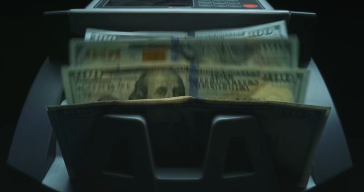 personal finance expert